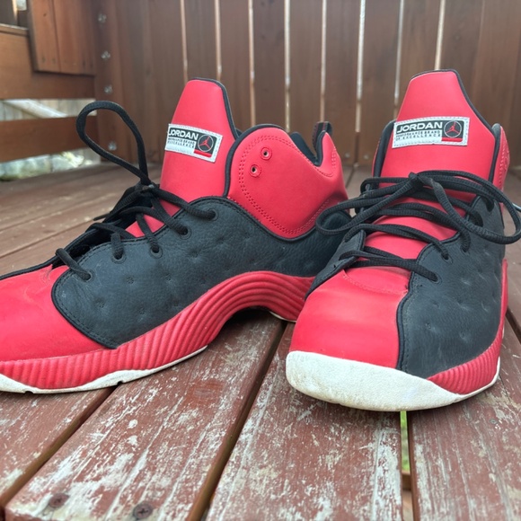 Jordan Jumpman 2 Men’s size 13 - Picture 3 of 4